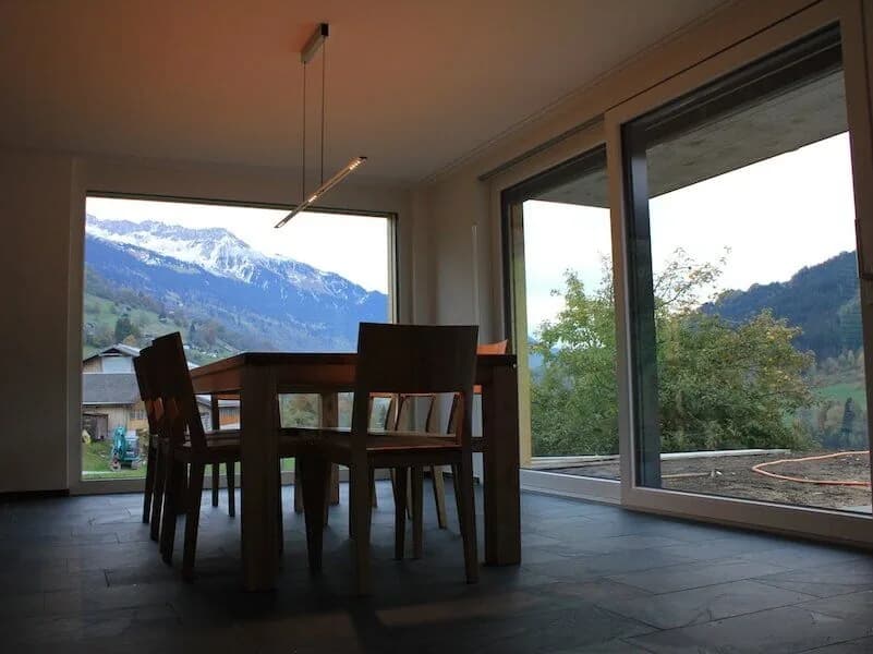 Esszimmer mit Bergblick